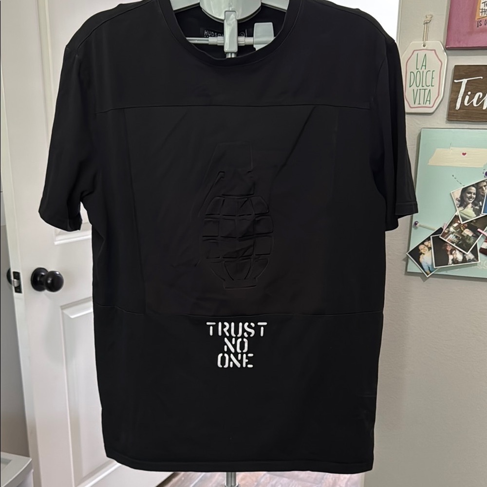 Hudson Jeans Black Short Sleeve Tee Minimalist Design